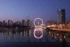 人妻av网站-探索网络世界的边界，理性审视成人内容平台的多样性